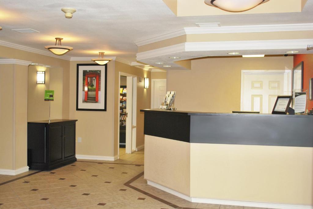 Room image 4